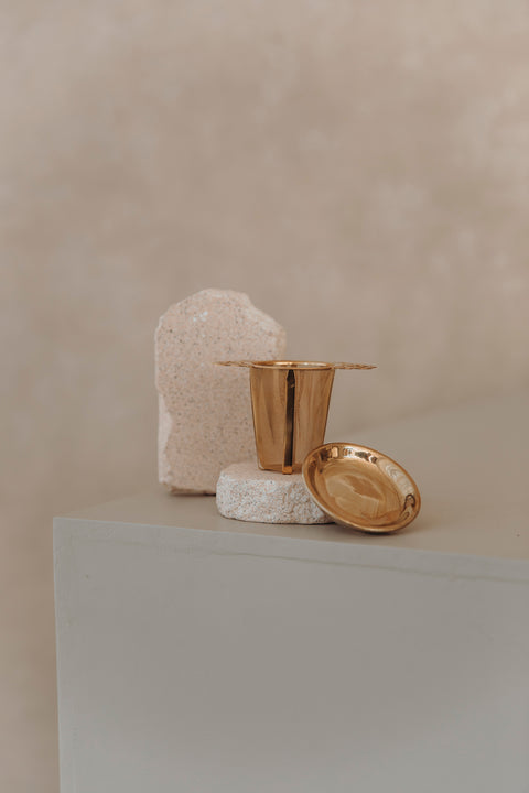 Gouden theezeefje incl. lekbakje - TwisTea