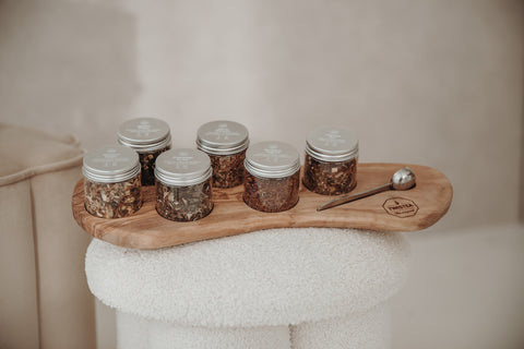 TwisTea Theeplank inclusief maatlepel (exclusief blikjes en thee) - TwisTea